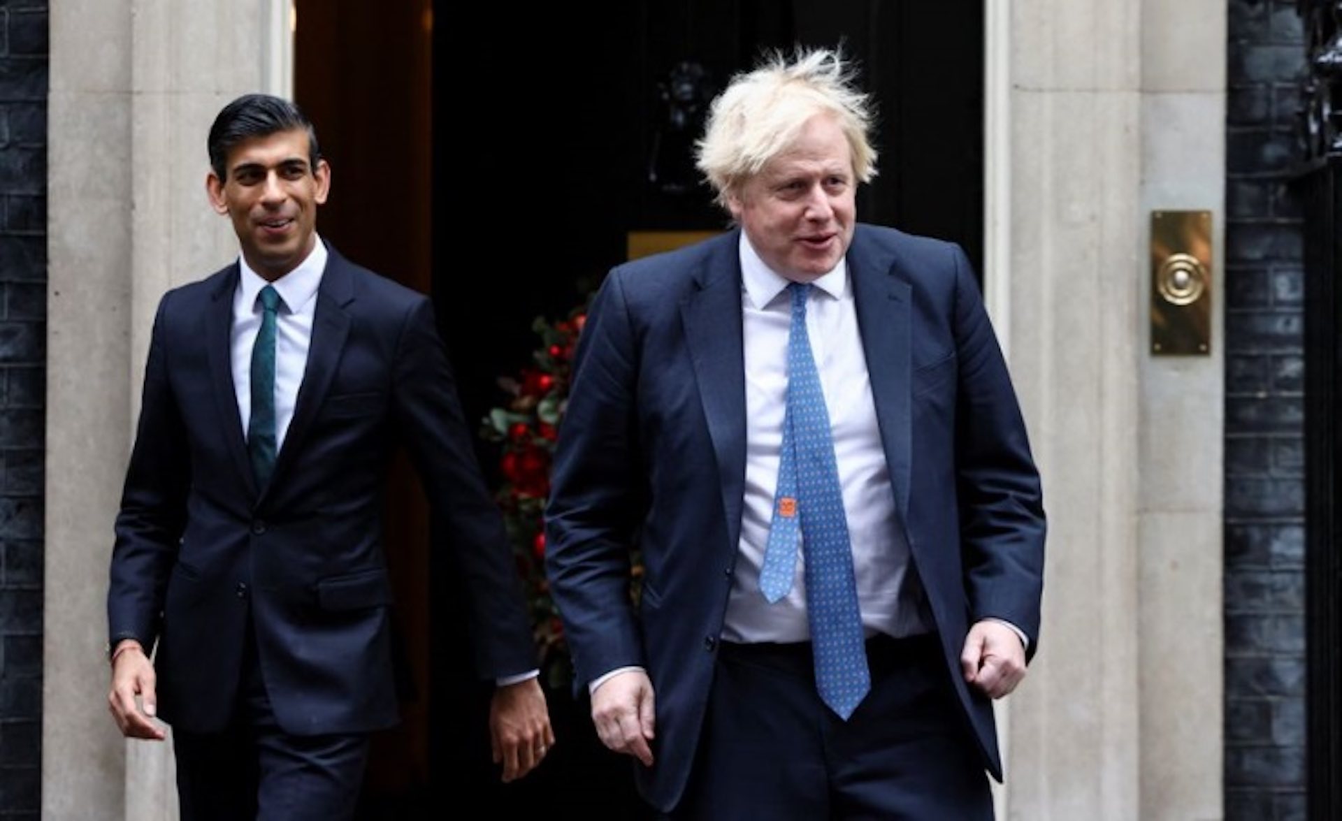 Two-way race for next British PM between Boris Johnson and Rishi Sunak